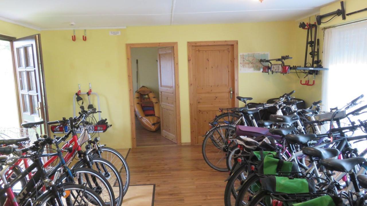 Hotel Garni Nussbaumhof Uckeritz Bagian luar foto