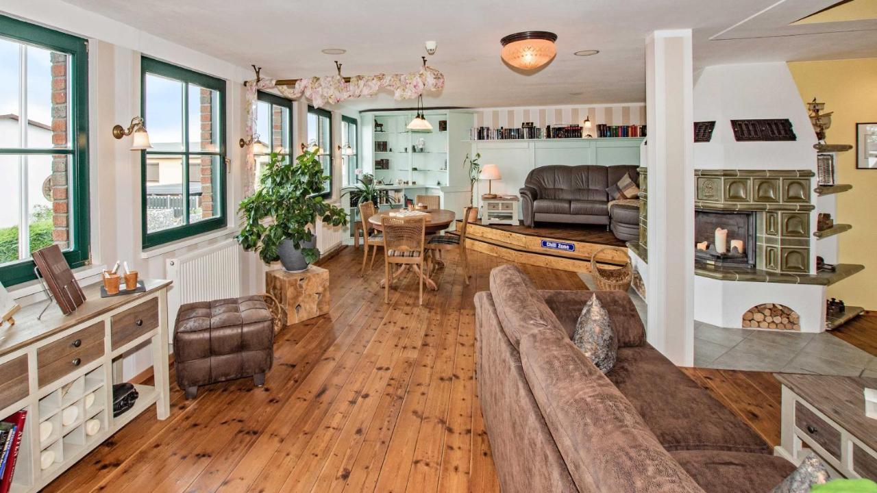 Hotel Garni Nussbaumhof Uckeritz Bagian luar foto