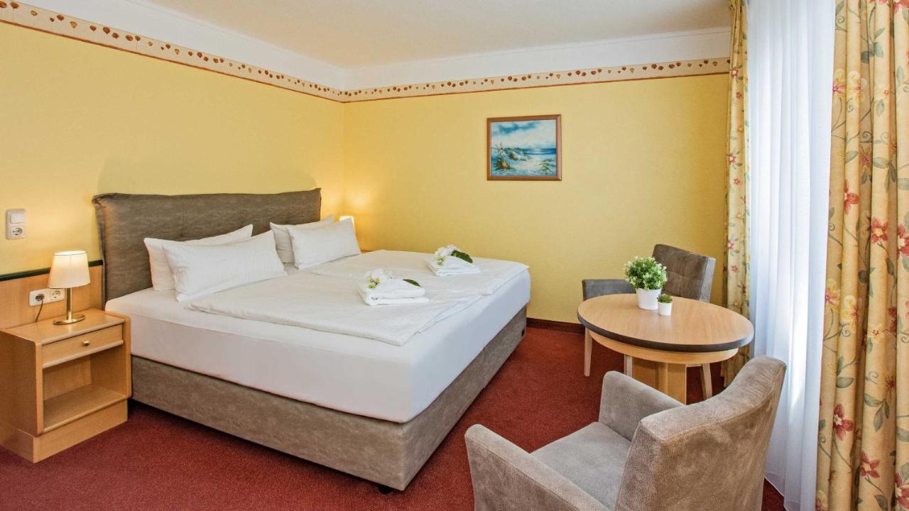 Hotel Garni Nussbaumhof Uckeritz Bagian luar foto