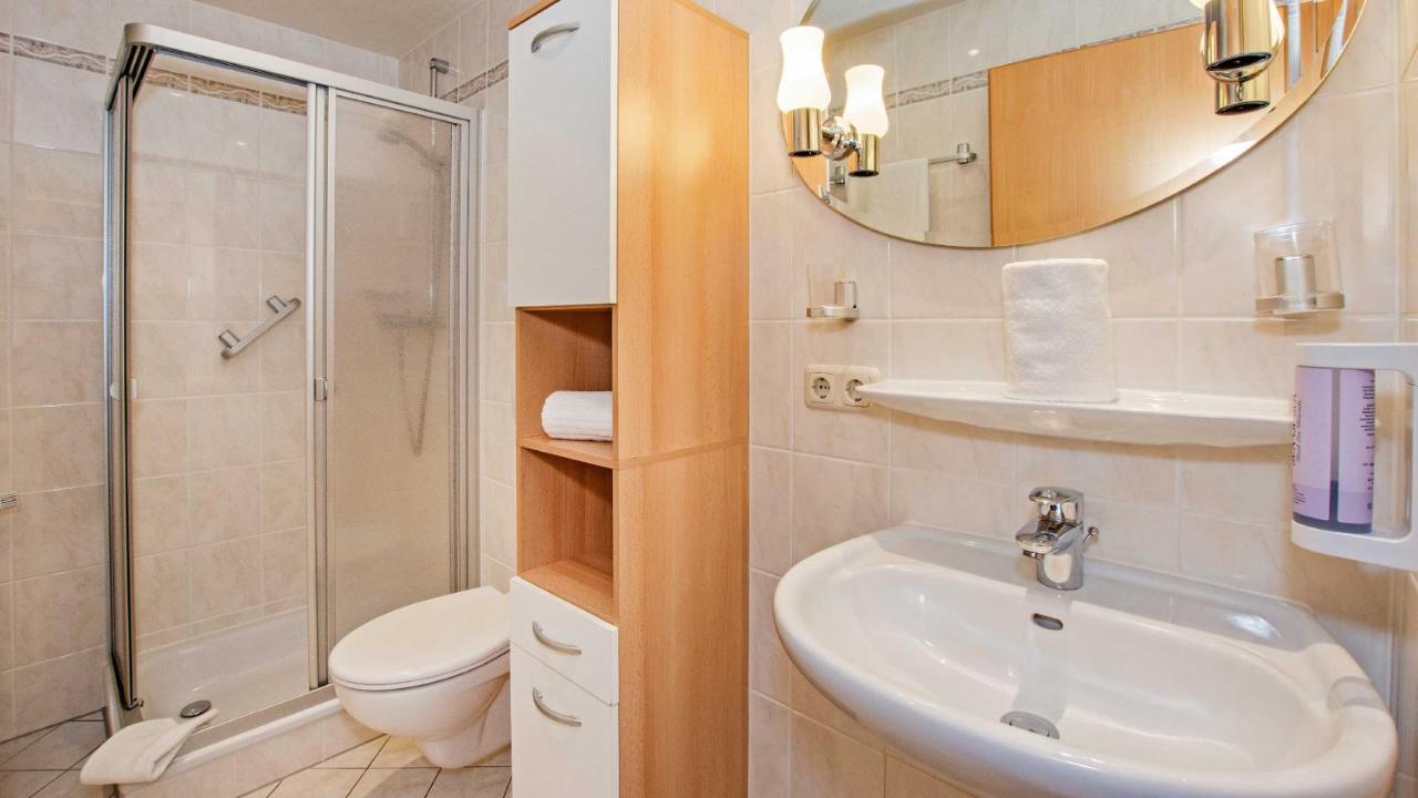 Hotel Garni Nussbaumhof Uckeritz Bagian luar foto