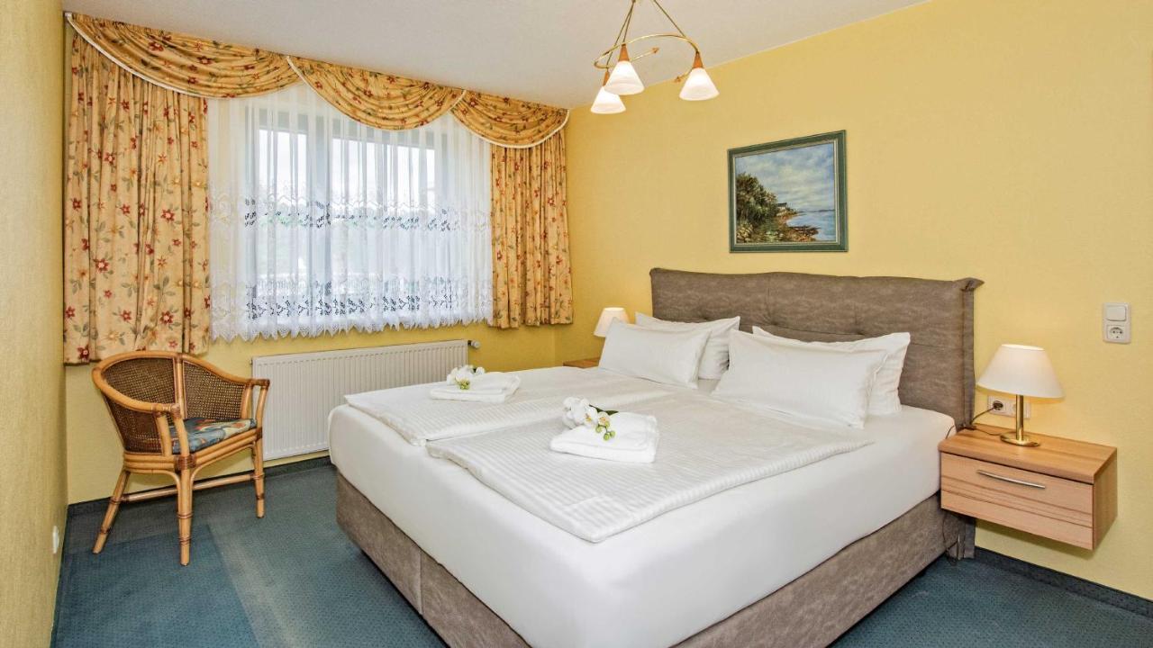 Hotel Garni Nussbaumhof Uckeritz Bagian luar foto