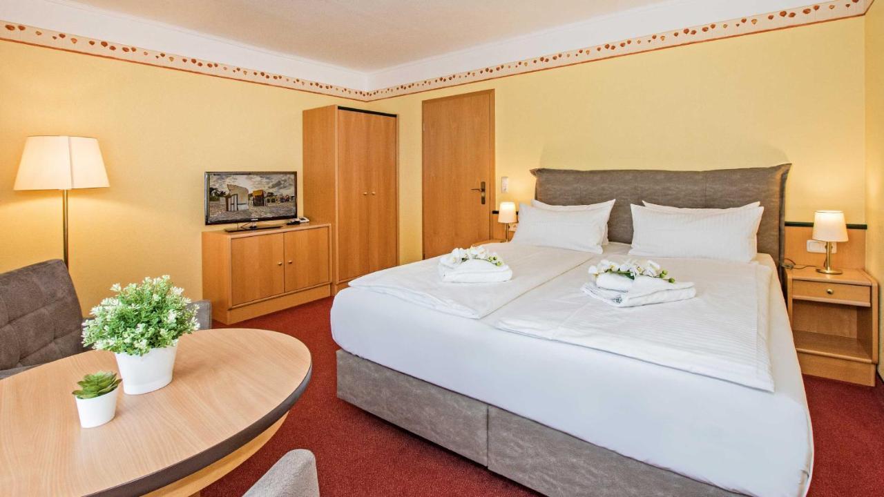 Hotel Garni Nussbaumhof Uckeritz Bagian luar foto